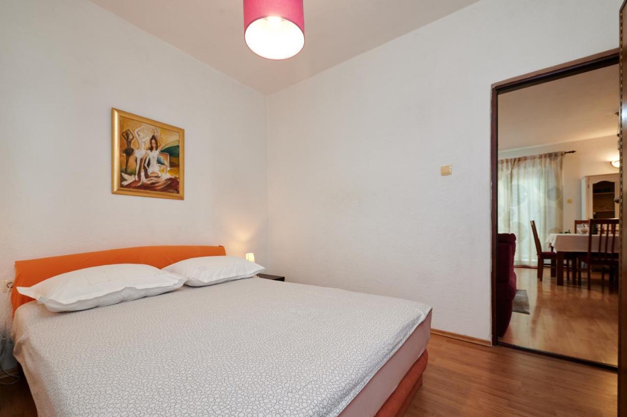 Guesthouse Aria Trogir Exterior photo